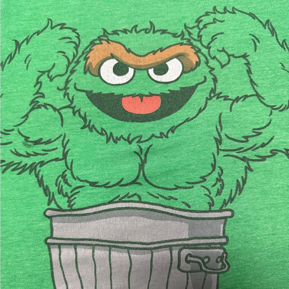 Sesame Street Oscar the Grouch Green Graphic T-Shirt size large,cartoon,vintage